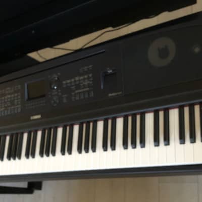 Piano El. Yamaha Dgx 670 W
