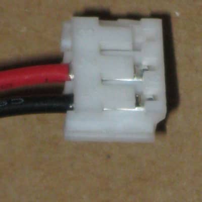 used MXR Dunlop battery clip fits most MXR new & reissue pedals some Crybaby image 8