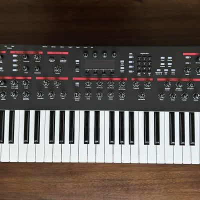 Dave Smith Instruments Prophet 12 61-Key 12-Voice Polyphonic Synthesizer