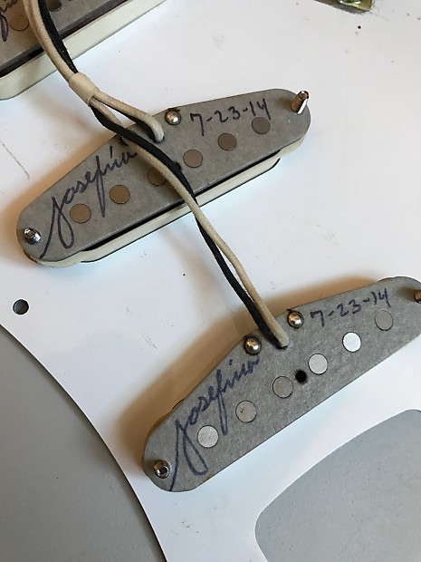 Fender Custom Shop Handwound Josefina '69 Stratocaster Pickups Loaded  Pickguard, Relic, Gray Bottom