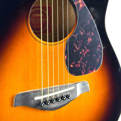 Yamaha JR2 3/4 Scale Folk Guitar Tobacco Sunburst image 2