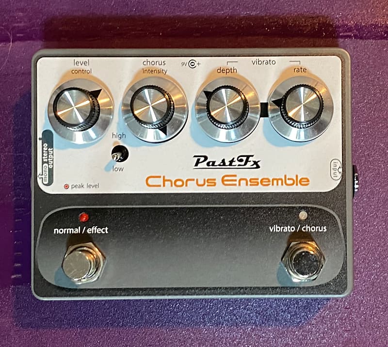 PastFx Chorus Ensemble Deluxe Reverb