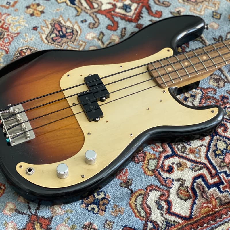 BASSO ELETTRICO FENDER American Professional Precision Bass MN 3-Color  Sunburst