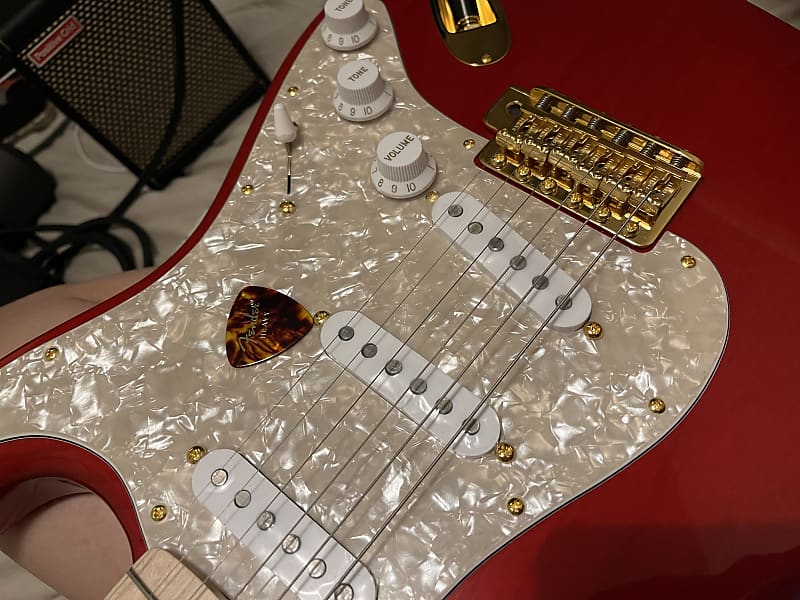 【極美品】Fener SCANDAL MAMI STRATCASTER Fender made in japan Mami Stratocaster Omochi Vintage White