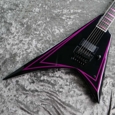 ギター Edwards E-Al-166 Alexi Pink Sawtooth ESP Edwards E-AL-166 Pink Sawtooth, Alexi Laiho Signature