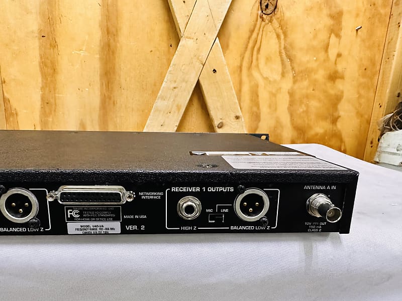 SHURE UHF MODEL U4D-UA 782-806 MHZ DUAL CHANNEL WIRELESS deals RECEIVER .