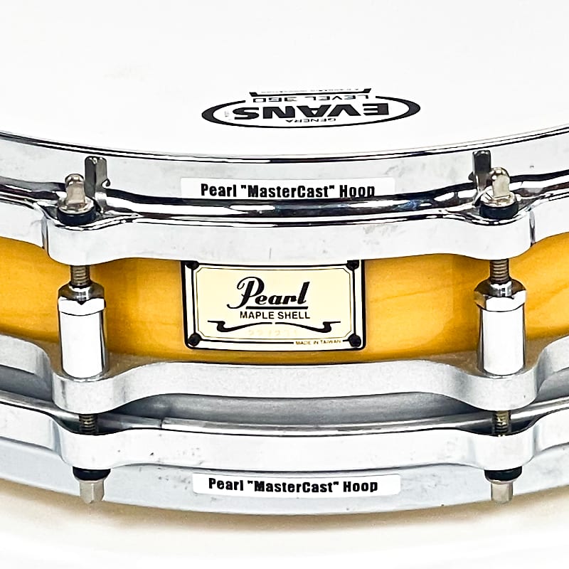 Купить Pearl B-9114P Free Floating Brass Piccolo Snare Drum 14''x3.5'',  цена 51 990 руб — (385949577213), США