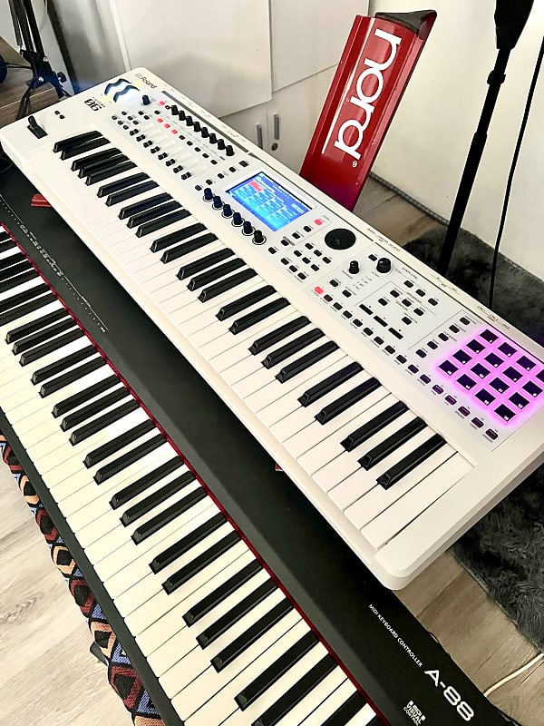 Roland FA-06-SC 限定ホワイト Roland FA-06-SC 限定ホワイト 61鍵盤 【島村楽器限定
