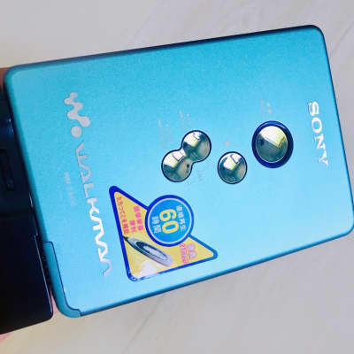 Sony WM-EX610 Walkman Cassette Player, Excellent Blue Shape