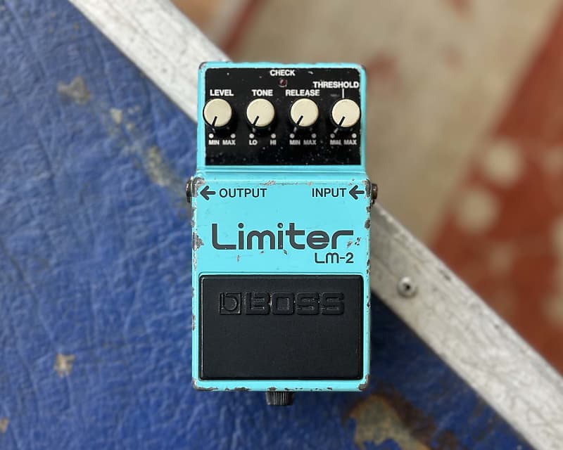 Boss LM-2
