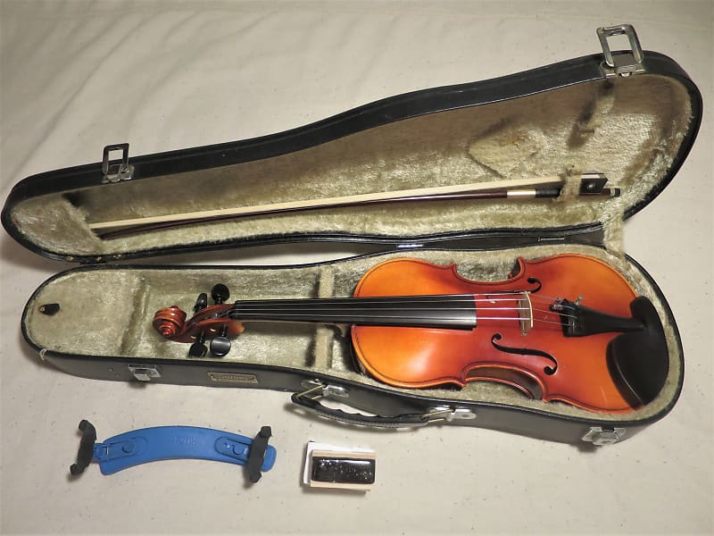 1/2 Size Suzuki No. 280 (Intermediate) Violin, Nagoya, Japan - Full Outfit image 1