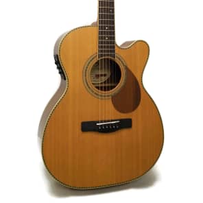 Samick Greg Bennett Design OM-15CE Orchestra Cutaway