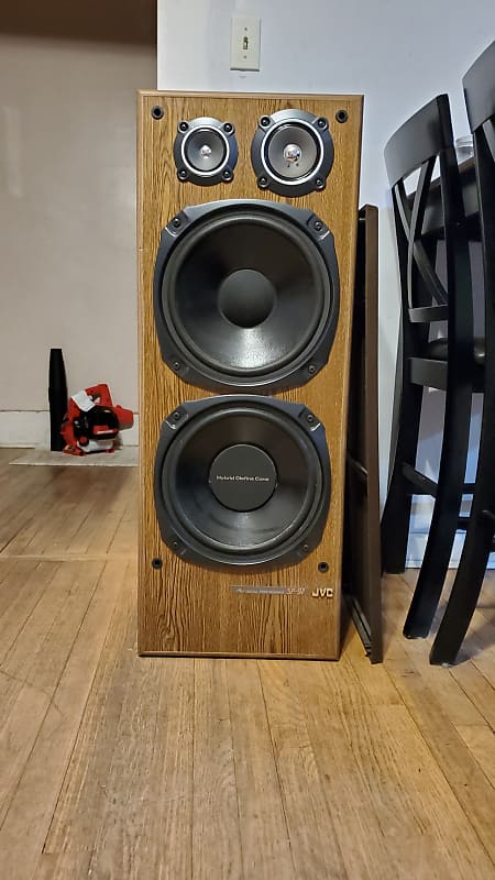 JVC SP-97 Standing outlet Tower Speakers