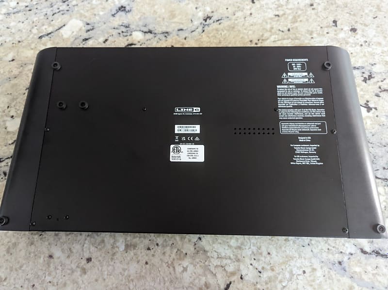Line 6 Helix Floor Space Gray Excellent Condition Free