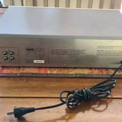 VINTAGE TEAC TAPE DECK PLAYER/RECORDER/MADE IN JAPAN image 4