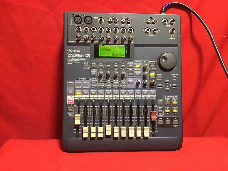 Roland Roland VM-3100 Mixing Station 24 bit 20 Channel Audio Digital Mixer