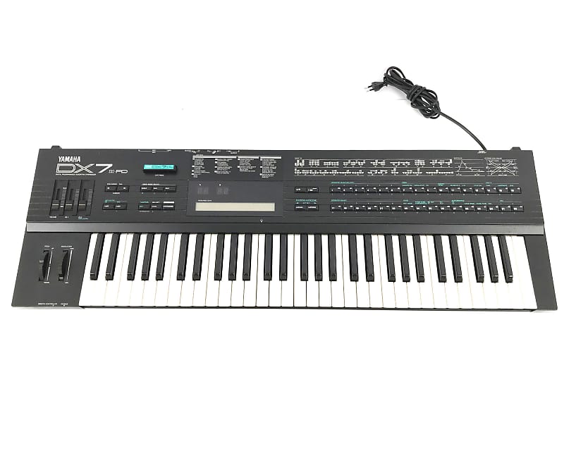 Yamaha DX7 II FD