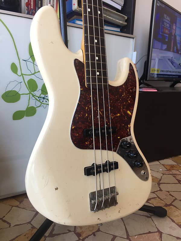 JVシリアル Squier Fender JV-Series Jazz Bass