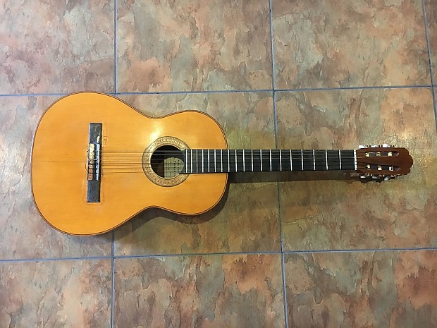 Fernandez shop classical guitar
