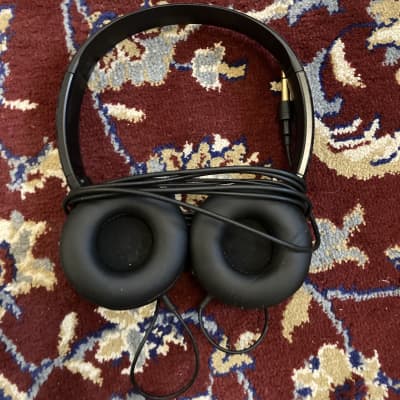 Yamaha HPH-50B Closed-Back Headphones image 3