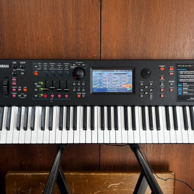 Yamaha MODX6 61 Semi Weighted Key Synthesizer w/ power supply