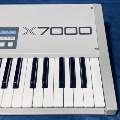 Akai X7000 Sampling Keyboard (SOS Jan 87)