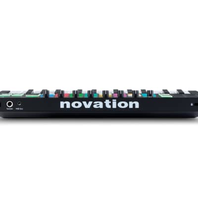 Novation Launchkey Mini MK3 25-key Keyboard Controller image 4