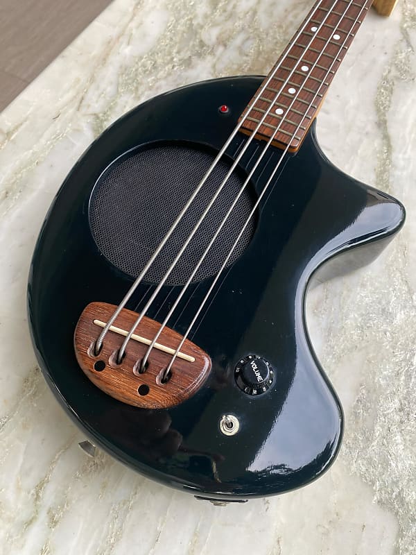 FERNANDES ZO-3 BASS Short Scale ALDER CANDY APPLE RED Soft