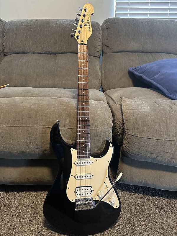 Yamaha EG 112C | Reverb