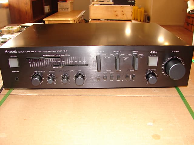 Yamaha C-6 natural sound stereo control amplifier