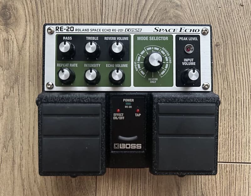 Boss RE-20 Space Echo