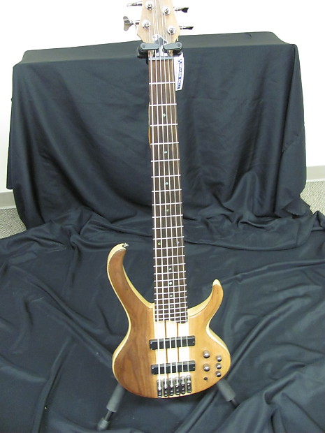 Ibanez BTB676 6 String Bass