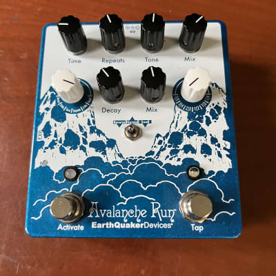 EarthQuaker Devices Avalanche Run Stereo Reverb & Delay with