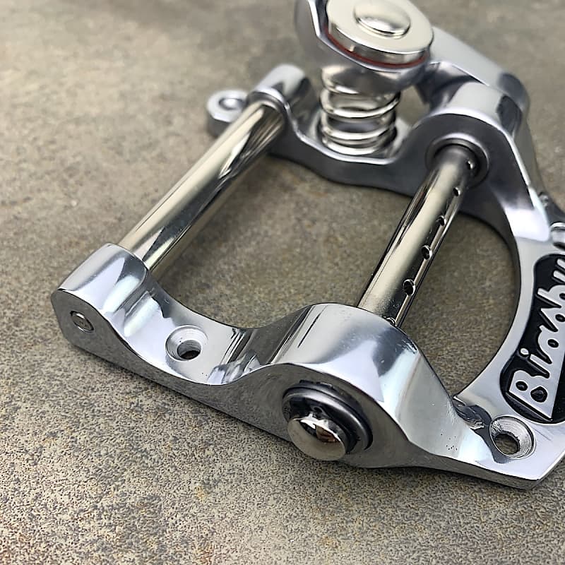 Vibrato - Bigsby, B5, for Flat-Top Electric, Pinless String