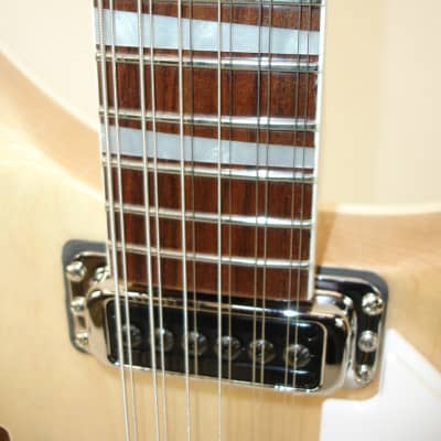Rickenbacker 360/12 12-String Semi-Hollow Body Electric Guitar - Mapleglo image 11