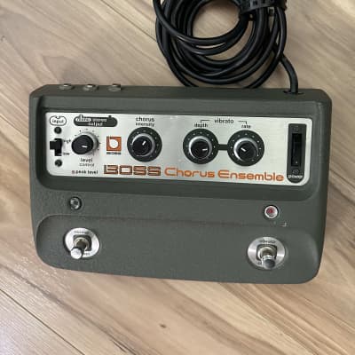 Boss CE-1 Chorus Ensemble | Reverb