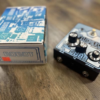 Death By Audio Robot 8-Bit Transposer and Fuzz Pedal | Reverb