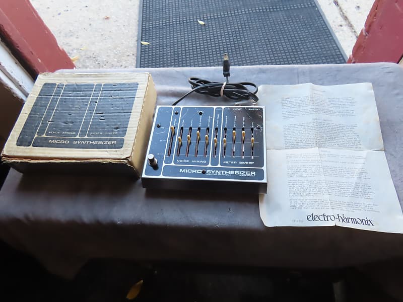 Electro-Harmonix MICRO SYNTHESIZER