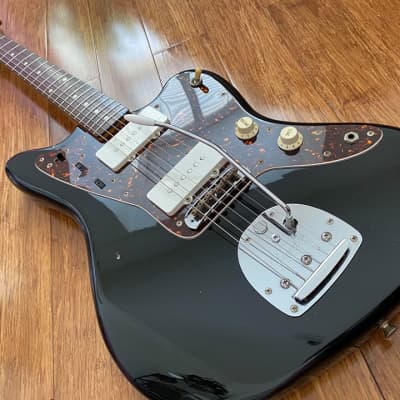 Fender Japan Jazzmaster A Serial（'85~'86）Clean - YouTube