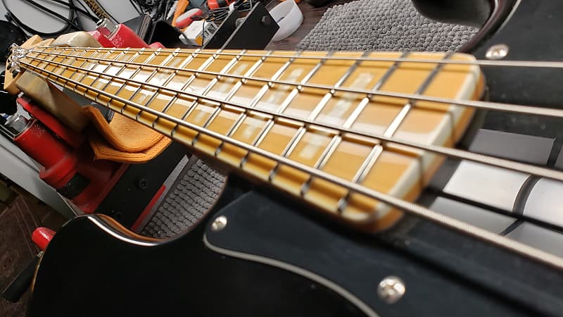 Squier Vintage Modified '77 Jazz Bass | Reverb