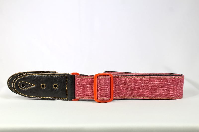 Used guitar outlet straps