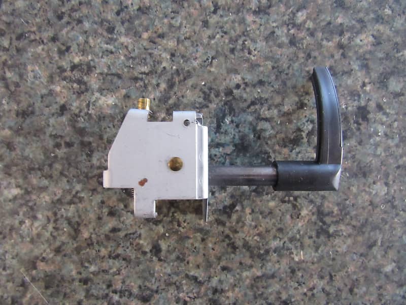 tonearm lift
