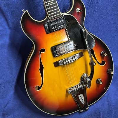 Peavey JF-1 EX Semi-Hollow (ES-335 Style) 3-Color Sunburst | Reverb