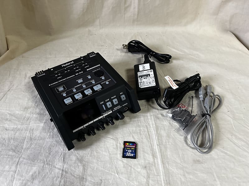 Roland R-44-E Reviews | Sweetwater