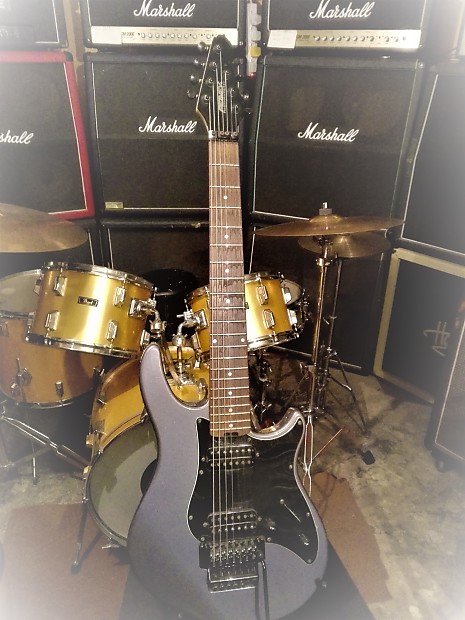 Peavey Predator plus tr7 00s Grey Black