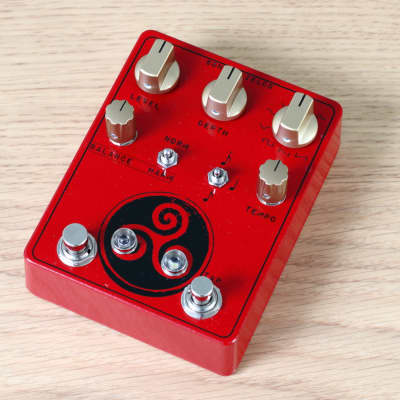 Sonic Fields Holy Tremity tremolo image 3