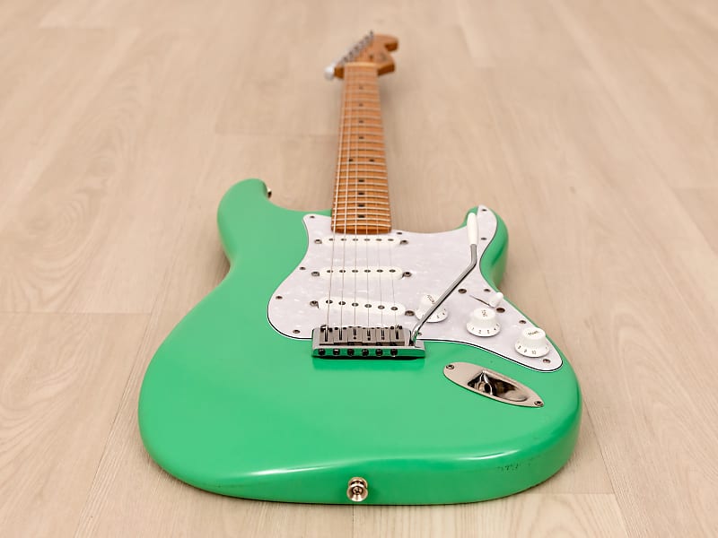 1989 Fender Japan Stratocaster w/ American Standard 1989 Fender Japan Stratocaster w/ American Standard