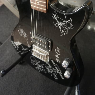 First Act ME431 - Black Electric Guitar Signed by Creep image 8
