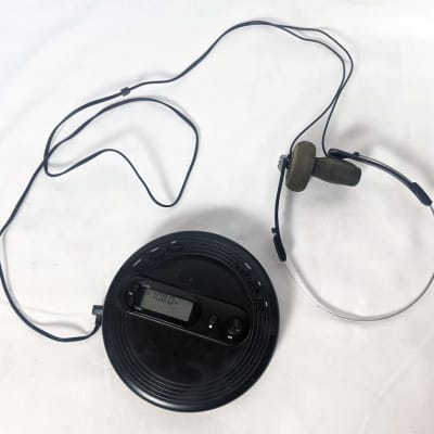 ONN Model ONB15AV201 Personal Portable CD Player with FM Radio, Headphones Bild 1