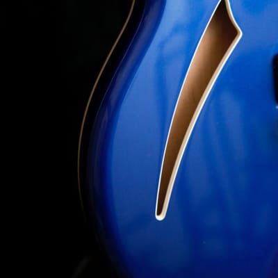 Rickenbacker 360 Midnight Blue Semi-Hollowbody Guitar 2004 Pre-Owned image 9